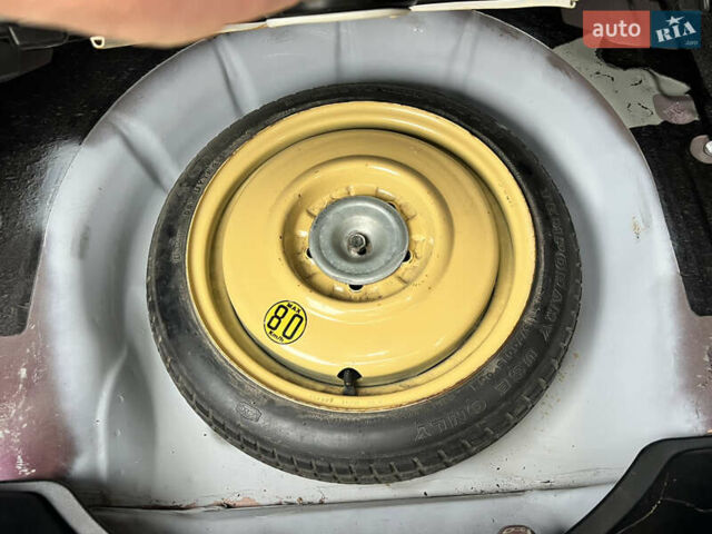 Фиолетовый Мазда 3, объемом двигателя 1.6 л и пробегом 211 тыс. км за 3750 $, фото 37 на Automoto.ua