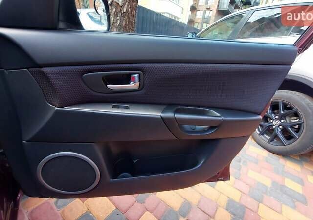 Фіолетовий Мазда 3, об'ємом двигуна 1.59 л та пробігом 235 тис. км за 6400 $, фото 13 на Automoto.ua