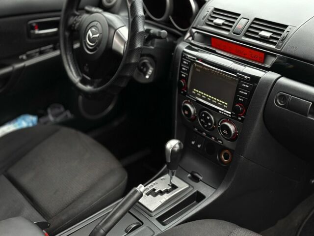 Фіолетовий Мазда 3, об'ємом двигуна 1.6 л та пробігом 268 тис. км за 5000 $, фото 12 на Automoto.ua