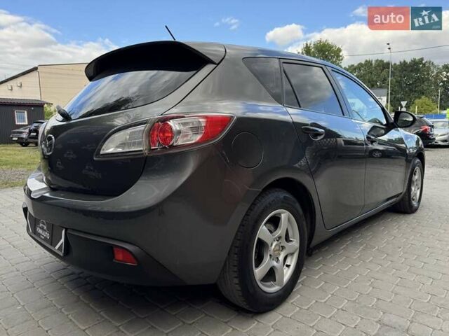 Коричневый Мазда 3, объемом двигателя 1.6 л и пробегом 234 тыс. км за 6300 $, фото 12 на Automoto.ua