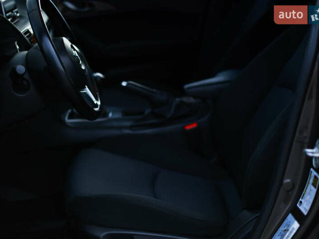 Коричневый Мазда 3, объемом двигателя 2 л и пробегом 196 тыс. км за 9000 $, фото 12 на Automoto.ua