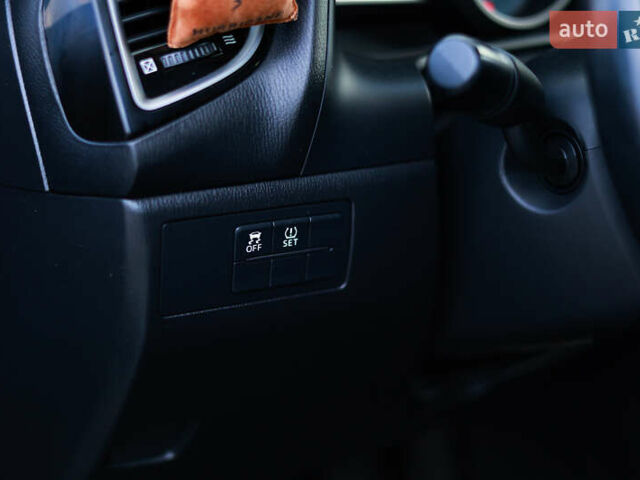 Коричневый Мазда 3, объемом двигателя 2 л и пробегом 196 тыс. км за 9000 $, фото 10 на Automoto.ua