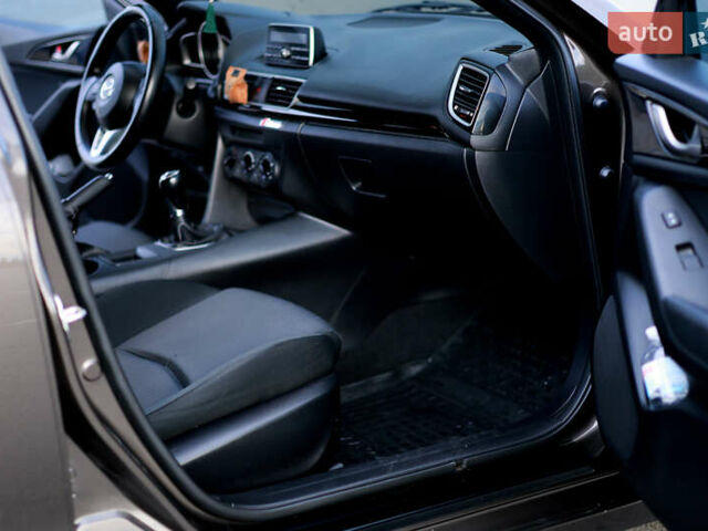 Коричневый Мазда 3, объемом двигателя 2 л и пробегом 196 тыс. км за 9000 $, фото 13 на Automoto.ua