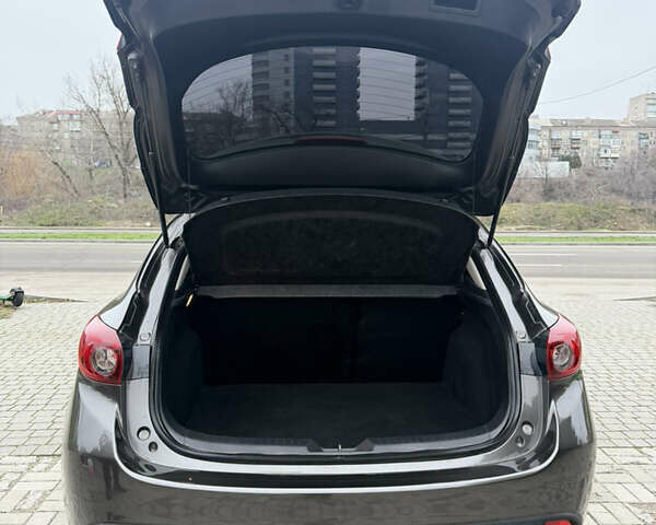 Коричневый Мазда 3, объемом двигателя 2 л и пробегом 192 тыс. км за 10000 $, фото 15 на Automoto.ua