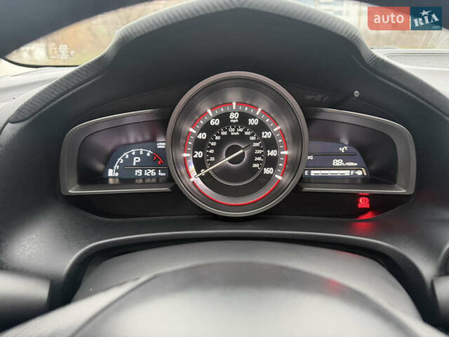 Коричневый Мазда 3, объемом двигателя 2 л и пробегом 192 тыс. км за 10000 $, фото 3 на Automoto.ua