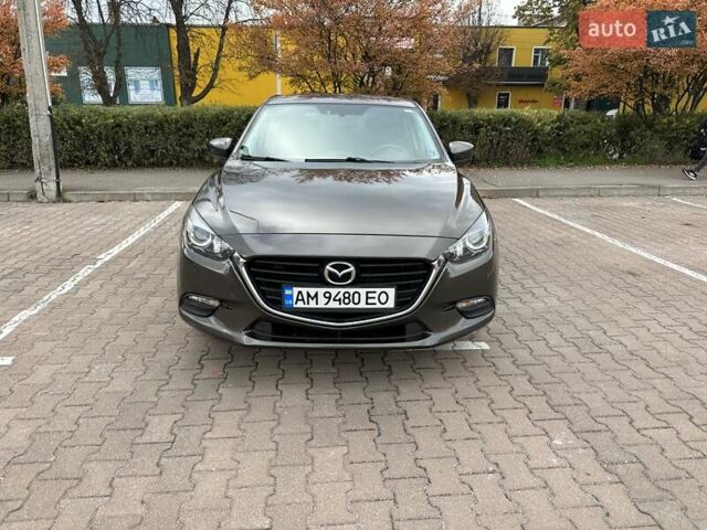 Мазда 3 2017 у Житомирі на Automoto.ua Коричневий Мазда 3, об'ємом двигуна 2 л та пробігом 120 тис. км за 12500 $, фото 1 на Automoto.ua
