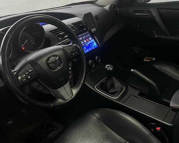 Коричневый Мазда 3, объемом двигателя 1.56 л и пробегом 197 тыс. км за 6800 $, фото 8 на Automoto.ua