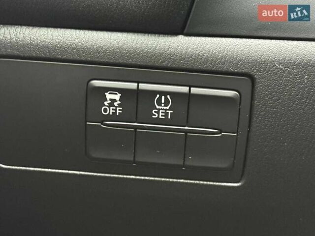 Коричневий Мазда 3, об'ємом двигуна 1.5 л та пробігом 246 тис. км за 11690 $, фото 15 на Automoto.ua