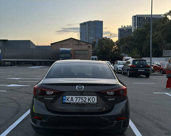 Коричневый Мазда 3, объемом двигателя 1.5 л и пробегом 175 тыс. км за 12500 $, фото 6 на Automoto.ua