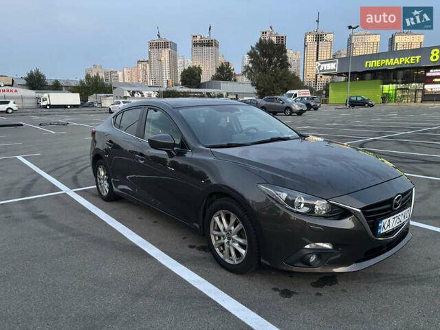 Коричневый Мазда 3, объемом двигателя 1.5 л и пробегом 175 тыс. км за 12500 $, фото 3 на Automoto.ua