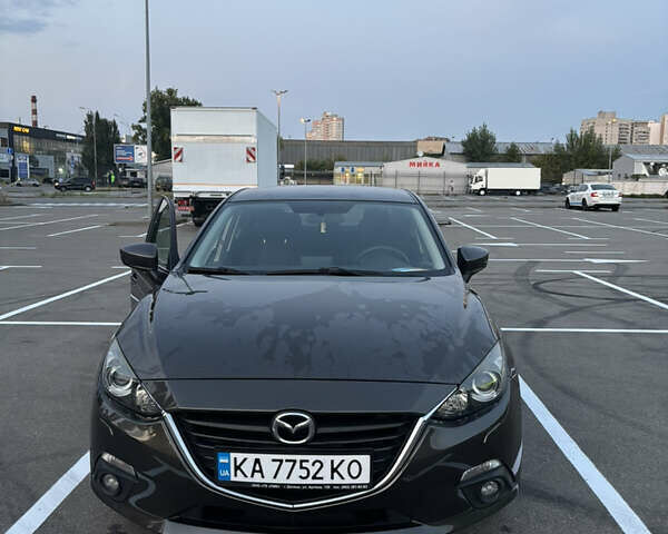 Коричневый Мазда 3, объемом двигателя 1.5 л и пробегом 175 тыс. км за 12500 $, фото 2 на Automoto.ua