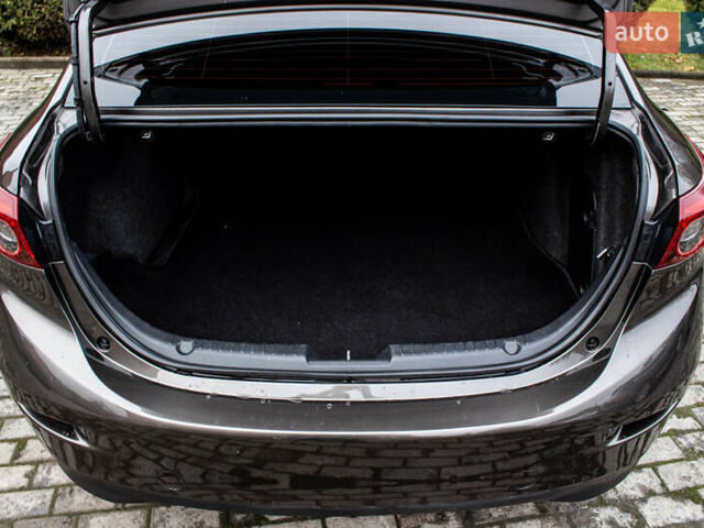 Коричневый Мазда 3, объемом двигателя 1.5 л и пробегом 181 тыс. км за 10500 $, фото 25 на Automoto.ua