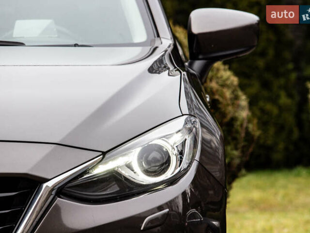 Коричневый Мазда 3, объемом двигателя 1.5 л и пробегом 181 тыс. км за 10500 $, фото 7 на Automoto.ua