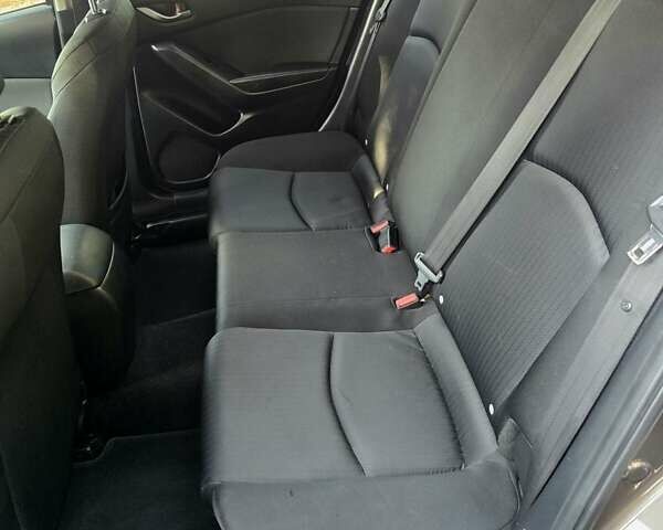 Коричневый Мазда 3, объемом двигателя 2 л и пробегом 175 тыс. км за 10400 $, фото 7 на Automoto.ua