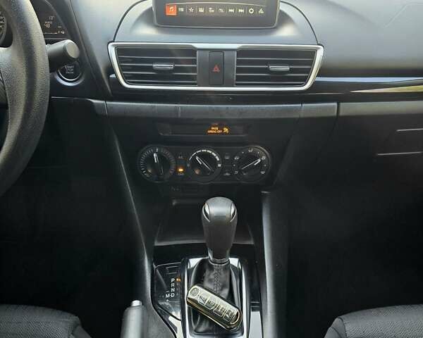 Коричневый Мазда 3, объемом двигателя 2 л и пробегом 175 тыс. км за 10400 $, фото 16 на Automoto.ua