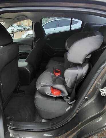 Коричневый Мазда 3, объемом двигателя 1.5 л и пробегом 143 тыс. км за 14400 $, фото 11 на Automoto.ua