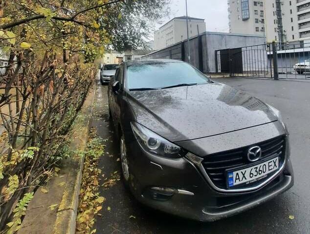 Коричневый Мазда 3, объемом двигателя 1.5 л и пробегом 165 тыс. км за 14000 $, фото 3 на Automoto.ua