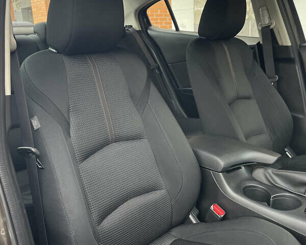 Коричневий Мазда 3, об'ємом двигуна 1.5 л та пробігом 98 тис. км за 15400 $, фото 31 на Automoto.ua