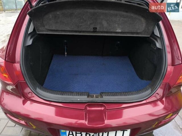 Красный Мазда 3, объемом двигателя 1.6 л и пробегом 275 тыс. км за 4400 $, фото 24 на Automoto.ua