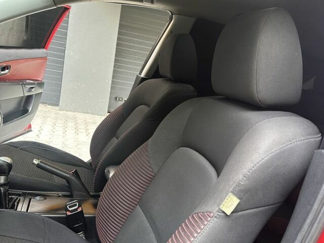 Красный Мазда 3, объемом двигателя 2 л и пробегом 210 тыс. км за 3500 $, фото 19 на Automoto.ua