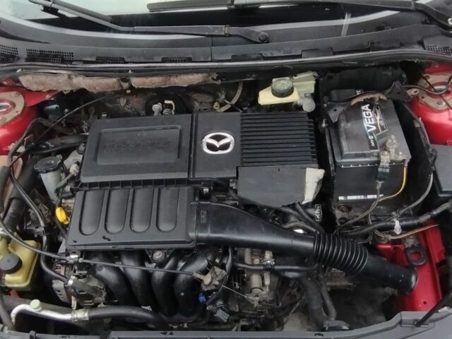 Красный Мазда 3, объемом двигателя 1.6 л и пробегом 201 тыс. км за 3500 $, фото 12 на Automoto.ua