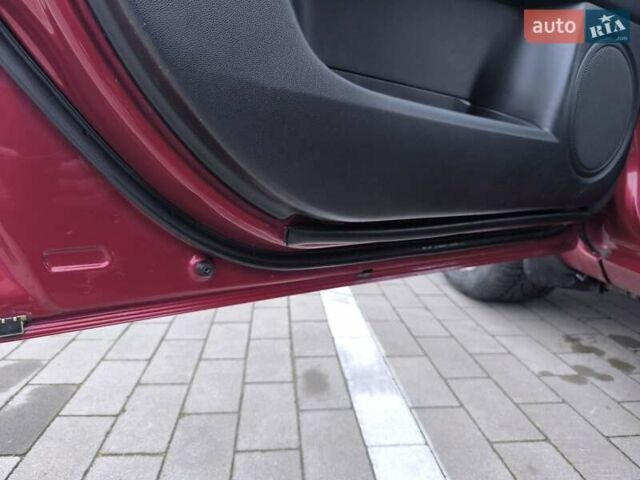 Красный Мазда 3, объемом двигателя 1.6 л и пробегом 275 тыс. км за 4400 $, фото 19 на Automoto.ua