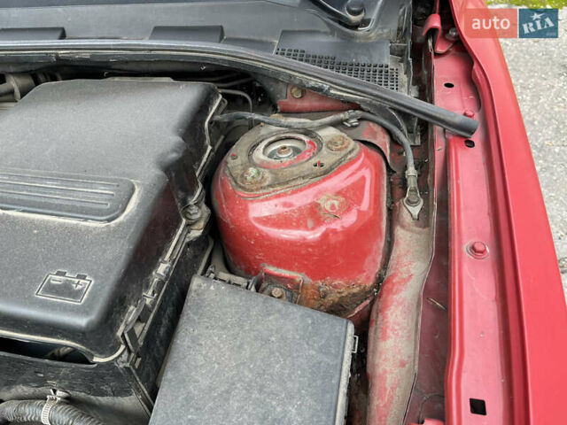 Червоний Мазда 3, об'ємом двигуна 1.6 л та пробігом 289 тис. км за 2700 $, фото 16 на Automoto.ua