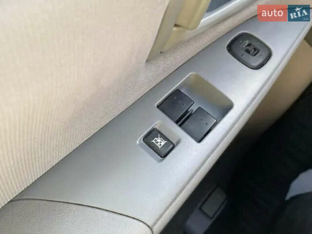 Мазда 3 2005 в Береговом на Automoto.ua Красный Мазда 3, объемом двигателя 1.35 л и пробегом 195 тыс. км за 5100 $, фото 7 на Automoto.ua