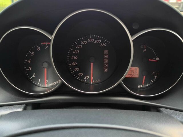 Червоний Мазда 3, об'ємом двигуна 1.6 л та пробігом 280 тис. км за 2750 $, фото 21 на Automoto.ua