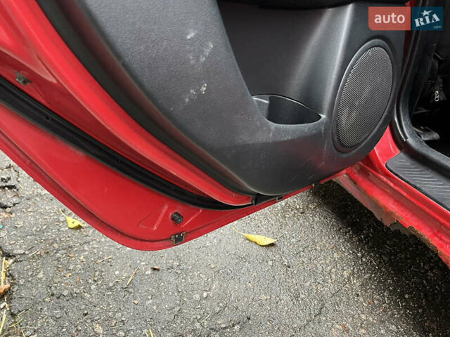 Червоний Мазда 3, об'ємом двигуна 1.6 л та пробігом 289 тис. км за 2700 $, фото 18 на Automoto.ua
