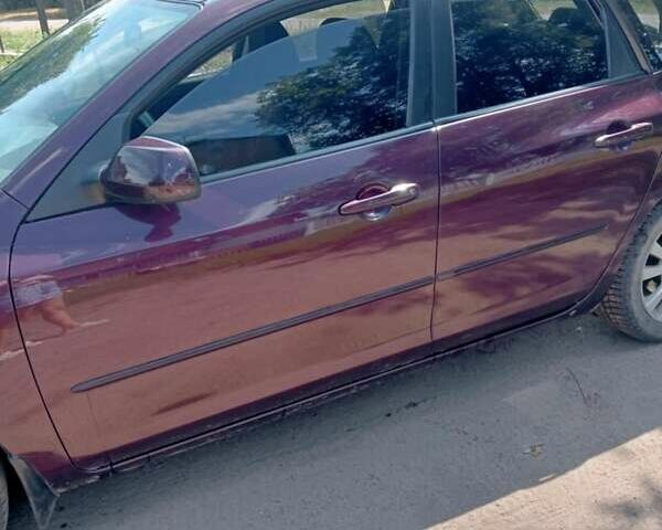 Червоний Мазда 3, об'ємом двигуна 1.6 л та пробігом 250 тис. км за 4200 $, фото 1 на Automoto.ua