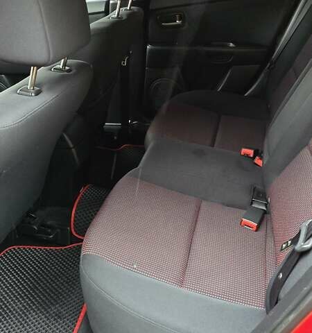 Красный Мазда 3, объемом двигателя 1.6 л и пробегом 205 тыс. км за 4938 $, фото 61 на Automoto.ua