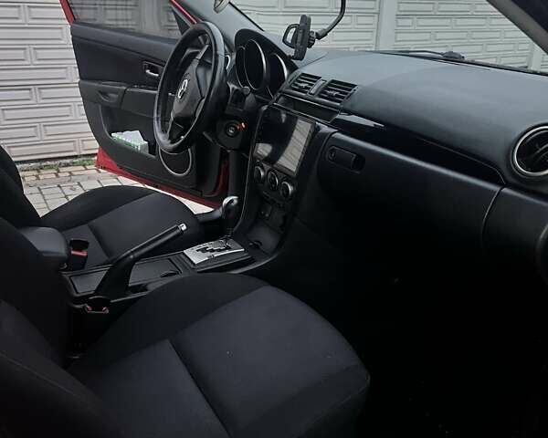 Красный Мазда 3, объемом двигателя 1.6 л и пробегом 138 тыс. км за 6500 $, фото 3 на Automoto.ua