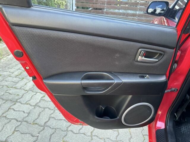 Красный Мазда 3, объемом двигателя 1.6 л и пробегом 251 тыс. км за 5900 $, фото 17 на Automoto.ua