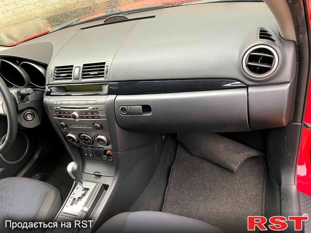 Красный Мазда 3, объемом двигателя 1.6 л и пробегом 104 тыс. км за 6500 $, фото 4 на Automoto.ua