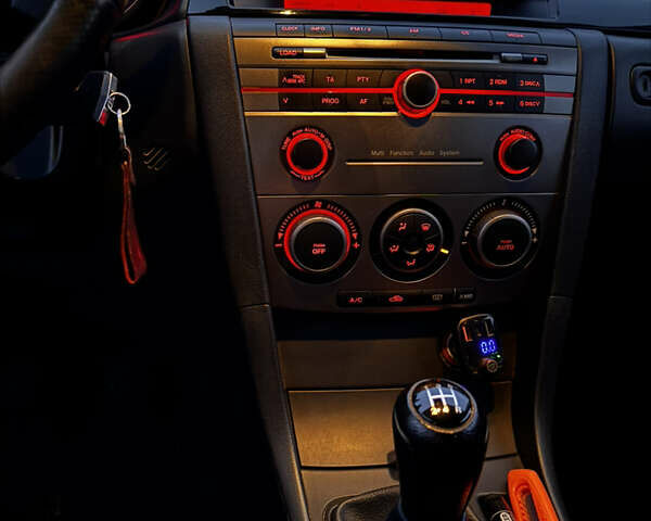 Червоний Мазда 3, об'ємом двигуна 1.6 л та пробігом 232 тис. км за 5800 $, фото 5 на Automoto.ua