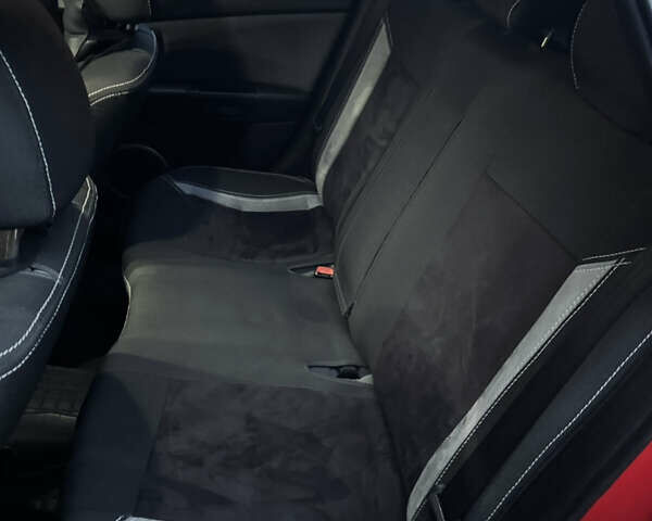 Червоний Мазда 3, об'ємом двигуна 2 л та пробігом 260 тис. км за 5700 $, фото 12 на Automoto.ua