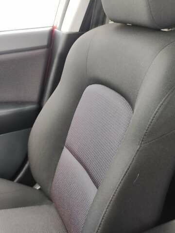 Красный Мазда 3, объемом двигателя 1.6 л и пробегом 133 тыс. км за 6600 $, фото 18 на Automoto.ua