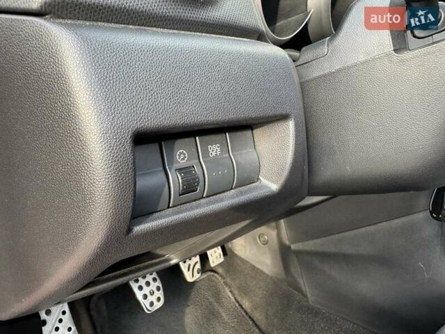 Красный Мазда 3, объемом двигателя 2.3 л и пробегом 103 тыс. км за 9800 $, фото 27 на Automoto.ua