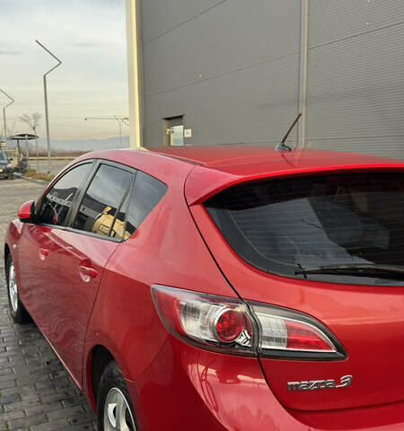 Красный Мазда 3, объемом двигателя 1.56 л и пробегом 275 тыс. км за 7000 $, фото 6 на Automoto.ua