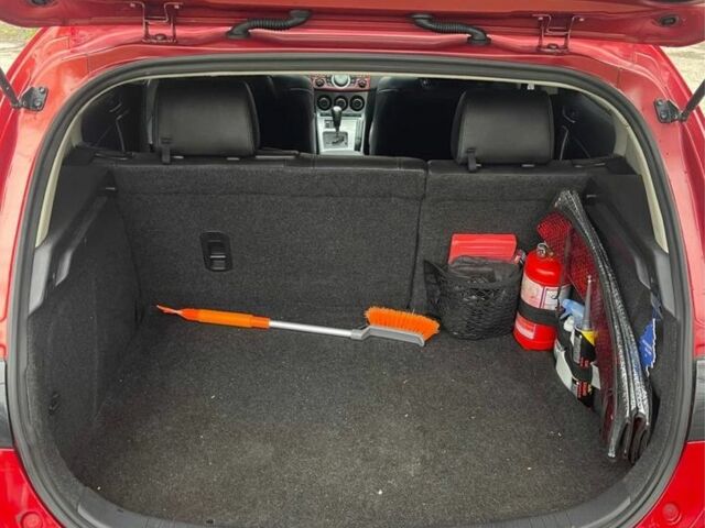 Красный Мазда 3, объемом двигателя 2.5 л и пробегом 180 тыс. км за 8700 $, фото 12 на Automoto.ua