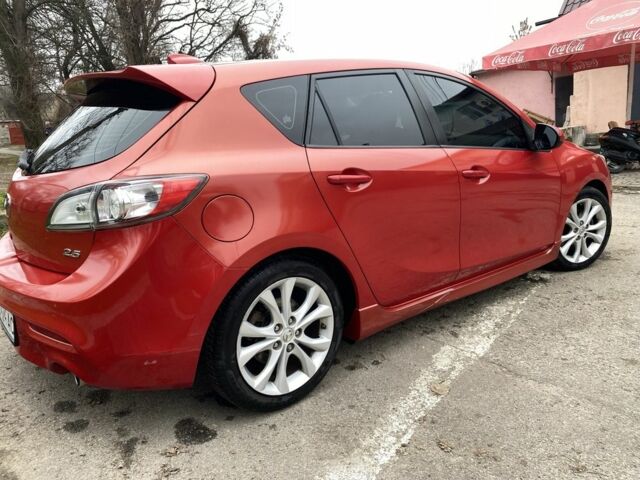 Красный Мазда 3, объемом двигателя 2.5 л и пробегом 180 тыс. км за 8700 $, фото 1 на Automoto.ua