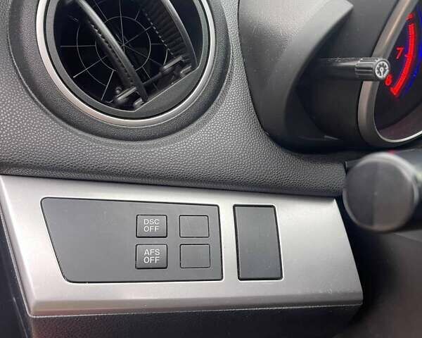 Красный Мазда 3, объемом двигателя 2.49 л и пробегом 180 тыс. км за 8700 $, фото 11 на Automoto.ua