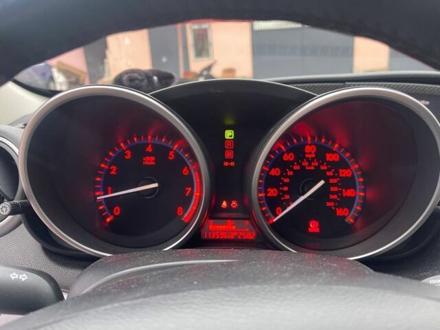 Красный Мазда 3, объемом двигателя 2.5 л и пробегом 180 тыс. км за 8700 $, фото 8 на Automoto.ua