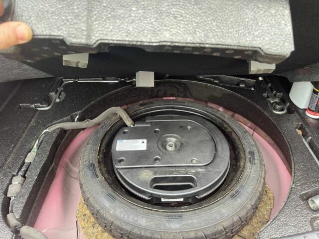 Красный Мазда 3, объемом двигателя 2.5 л и пробегом 180 тыс. км за 8700 $, фото 13 на Automoto.ua