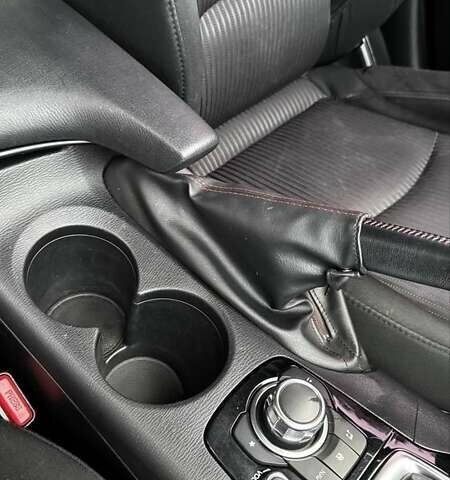 Красный Мазда 3, объемом двигателя 1.5 л и пробегом 96 тыс. км за 11300 $, фото 11 на Automoto.ua