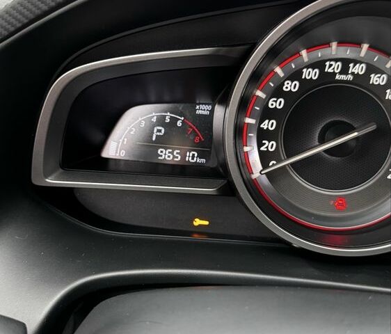 Красный Мазда 3, объемом двигателя 1.5 л и пробегом 96 тыс. км за 11300 $, фото 13 на Automoto.ua