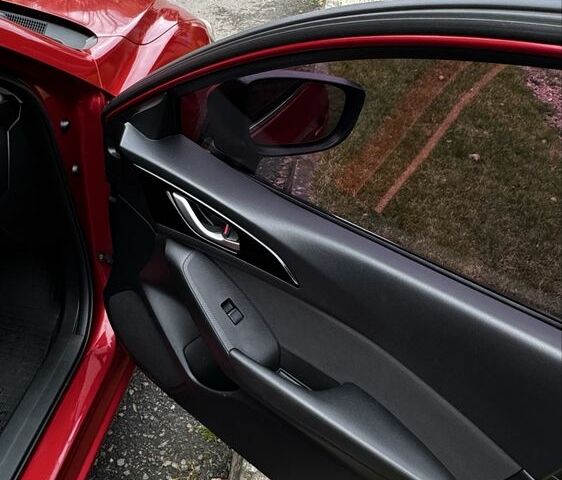 Красный Мазда 3, объемом двигателя 1.5 л и пробегом 96 тыс. км за 11300 $, фото 19 на Automoto.ua