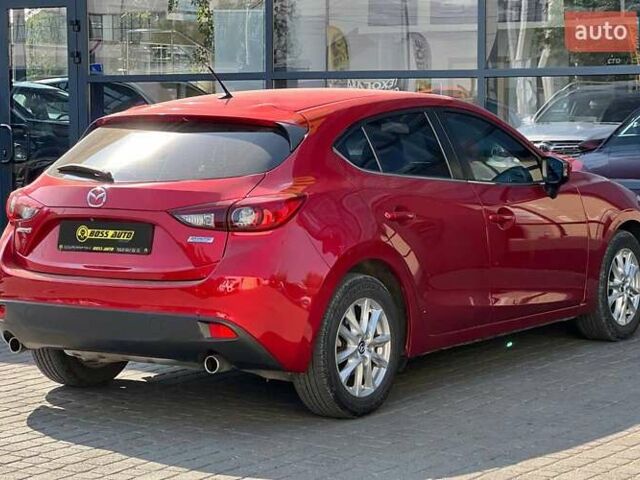 Красный Мазда 3, объемом двигателя 2 л и пробегом 163 тыс. км за 10000 $, фото 6 на Automoto.ua