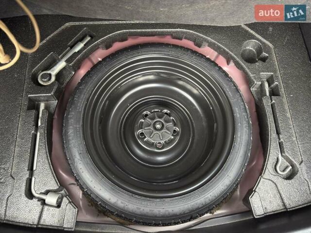 Мазда 3 2013 у Чернігові на Automoto.ua Червоний Мазда 3, об'ємом двигуна 1.5 л та пробігом 124 тис. км за 12900 $, фото 14 на Automoto.ua